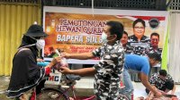 Bapera Sulsel Salurkan Daging Kurban Sumbangan Fadh A Rafiq