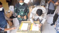Bupati ASA Bersama Ketua KPU Sinjai Tanda Tangan MoU Program DP3