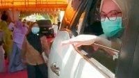 Respon Pandemi, Pegawai Kominfo Lutra Rayakan Pernikahaan Konsep &lsquo;Drive Thru&rsquo;