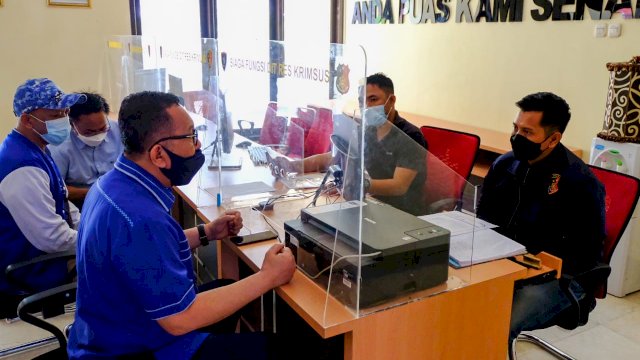 Ketua DPD Partai Demokrat Sulawesi Selatan Ni'matullah Erbe melaporkan Wakil Menteri Desa, Pembangunan Daerah Tertinggal dan Transmigrasi Budi Arie Setiadi, tentang pencemaran nama baik Partai Demokrat&nbsp;