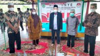 Tiga Calon Kepala Desa Pattimang Paparkan Visi-Misi di Baruga Kompleks Makam Datuk Pattimang