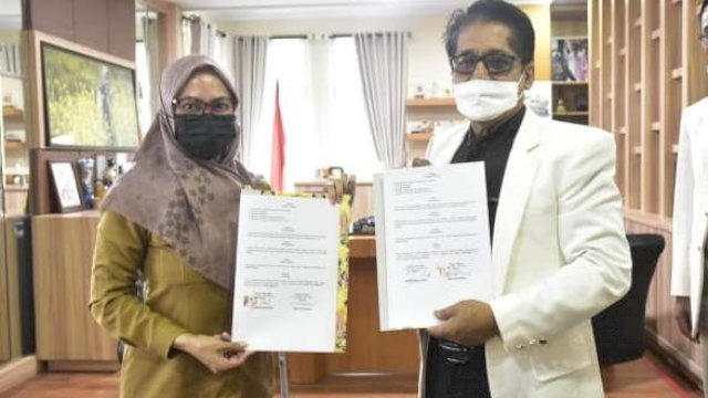 Rektor Universitas Andi Djemma (Unanda) Palopo, Dr. Marsus Suti, berharap penegerian Unanda bisa dilakukan tahun ini. Harapan ini ia sampaikan di hadapan Bupati Luwu Utara, Indah Putri Indriani, Senin (5/7/2021), di Ruang Kerja Bupati.