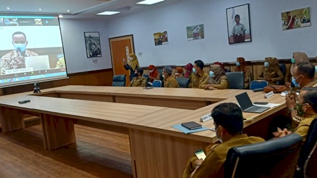 Balai Penyuluhan Pertanian (BPP) Kecamatan Tanalili Kabupaten Luwu Utara sukses melewati tahapan Ekspose Kualitas Pelayanan Publik pada Penilaian Abdibhaktitani bagi Unit Kerja Pelayanan Publik (UKPP) Berprestasi di Bidang Pertanian. Ekspose