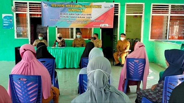 Ketua TP PKK Bantaeng, Sri Dewi Yanti berkunjung di sejumlah kampung KB di Bantaeng dalam sepekan terakhir. Di berbagai kunjungan, dia mengajak kepada masyarakat untuk mengembangkan pangan lokal.