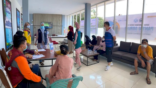 Trotoar.id, Bantaeng  -- Upaya percepatan capaian cakupan vaksinasi COVID-19 di Kabupaten Bantaeng terus dilakukan. Kali ini dibuka gerai vaksinasi mulai 31 Juli 2021.