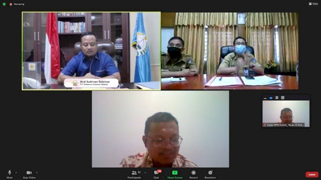  Plt Gubernur Sulawesi Selatan (Sulsel), Andi Sudirman Sulaiman, menghadiri Entry Meeting BPK Sulsel Pemeriksaan Kinerja Vaksinasi dan Kinerja Pendidikan Vokasi Provinsi Sulsel secara virtual, Senin, 2 Agustus 2021.