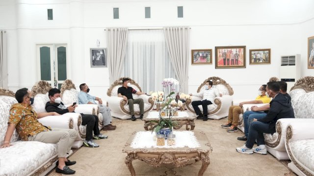 Wakil Ketua Umum Partai Golkar Bidang pemenangan Pemilu DPP Partai Golkar Ahmad Doli Kurnia melakukan pertemuan terbatas dengan Bupati Gowa Adnan Purichta Ichsan Yasin Limpo&nbsp;