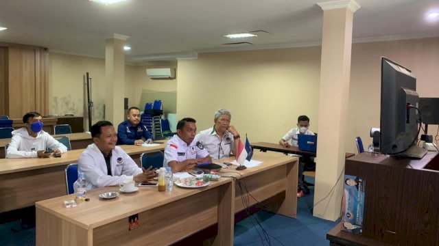 NasDem Peduli Fasilitasi Masyarakat Vaksinasi, Ambulans, hingga Obat-obatan