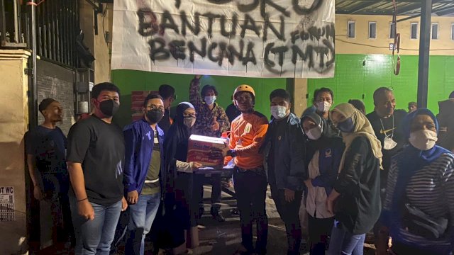 Nasdem Milenial Sulsel Gerak Awal Datang Semangati hingga Santuni Korban Kebakaran yang Hanguskan 95 Rumah di Makassar