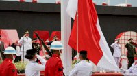 Penurunan Bendera Diguyur Hujan, Wawalkot Makassar: Penuh Khidmat