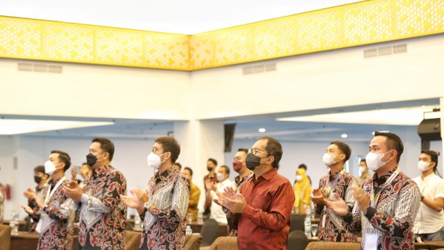 Kota Makassar di bawah naungan Danny-Fatma bukan hanya fokus pada program Makassar Recover, namun juga kian menguatkan formasi agar dapat mempercepat Makassar menjadi kota dunia yang sombere &lsquo; dan smart city.