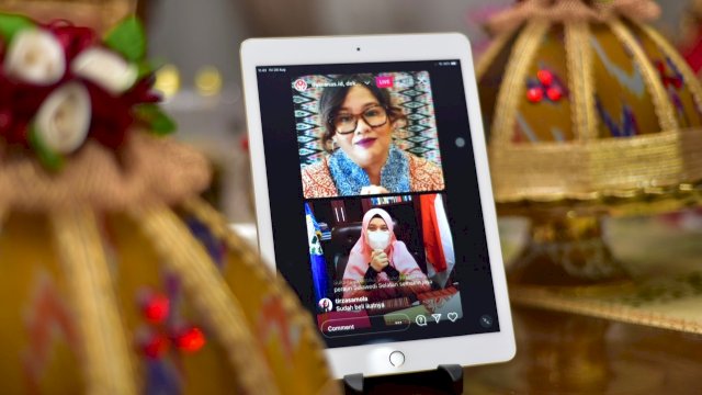 Naoemi Octarina Perkenalkan Hasil Kerajinan Sulsel di Pameran Online Rumah Kriya Asri