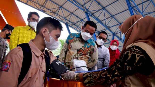 Mobile Vaccinator Kebut Vaksin Sulsel Layani 500 Siswa SMA/SMK di Sinjai