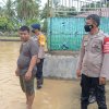 Bone Diguyur Hujan Terus Menerus, Patroli SAR Brimob Sasar Desa imbau Warga Waspada Banjir