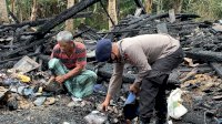 Kebakaran Hanguskan Rumah Warga Di Panyula, Ini Yang Dilakukan Brimob Bone