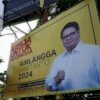 Baliho di Tengah Pandemi, RG Nilai Ketum Golkar Airlangga Hartarto Punya Mental yang “Bobrok”!