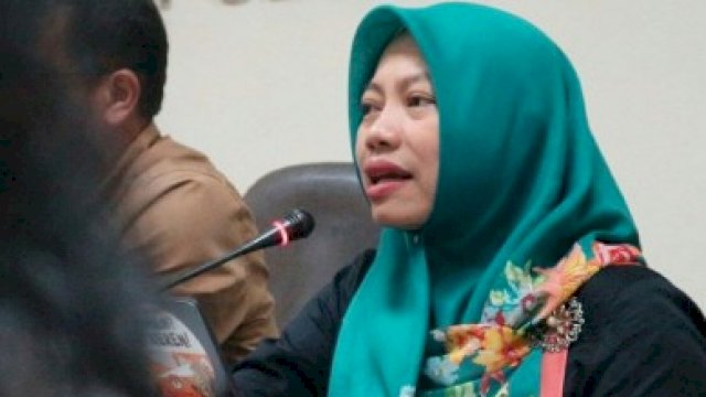 Titi Anggraini dalam diskusi di Kantor Bawaslu RI, Jakarta, Rabu (21/3/2018). (KOMPAS/ MOH NADLIR)