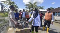Bupati Luwu Utara Kunjungi Keluarga Korban Perahu Tenggelam di Desa Beringin Jaya