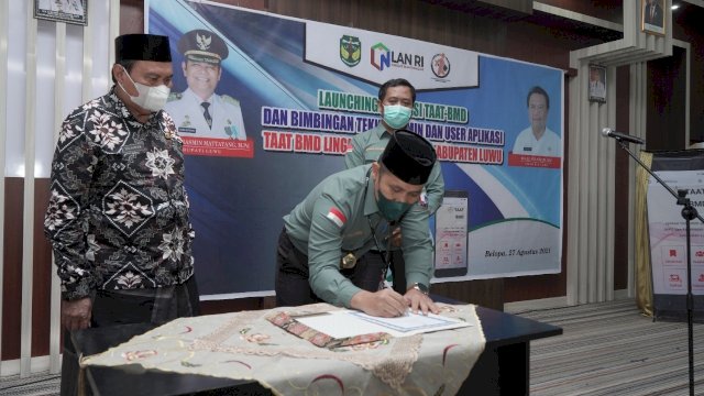 Pemerintah Kabupaten Luwu melalui Satuan Tugas Pemulihan Ekonomi Nasional yang di ketuai oleh Kepala Kejaksaan Negeri Luwu, Erny Veronika Maramba terus bergerak melakukan berbagai upaya guna mengajak masyarakat agar bangkit kembali menata perekonomian mereka yang sempat terhambat akibat pandemi Covid-19 yang belum pasti kapan berakhirnya.