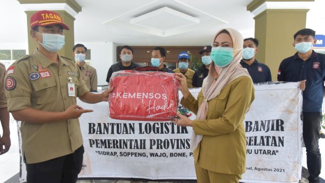 Pemda Lutra Terima Bantuan untuk Masyarakat Terdampak Banjir dari Pemprov Sulsel
