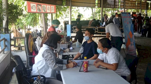 300 Karyawan FKS Ikuti Program Vaksinasi