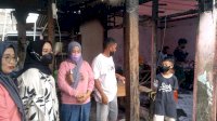 Rezki Beri Bantuan ke Korban Kebakaran di Pettarani