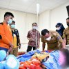 Malam-malam, Plt Gub Sulsel Jenguk Anak yang Congkel Matanya oleh Ortunya di Gowa