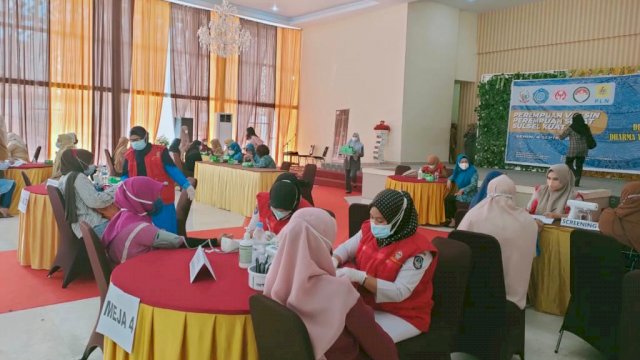 Giat vaksinasi khusus perempuan.