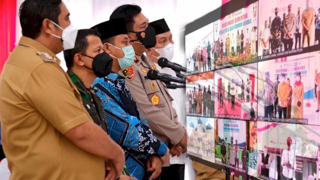 Bersama Presiden Jokowi, Plt Gub Sulsel Hadiri Vaksinasi Serentak Pesantren dan Rumah Ibadah