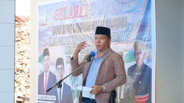 Peletakan Batu Pertama Masjid Baburrahman Palampang, Bupati Andi Utta Pesan Untuk Saling Bekerjasama