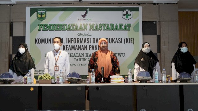 Dinkes Luwu Bersama BPOMGelar Sosialisasi Program KEI
