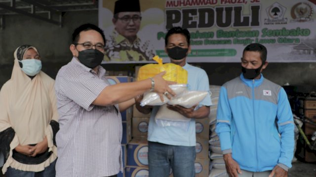 Lagi, Abang Fauzi Bagi 200 Paket Sembako Untuk Penyintas Banjir Bandang di Radda