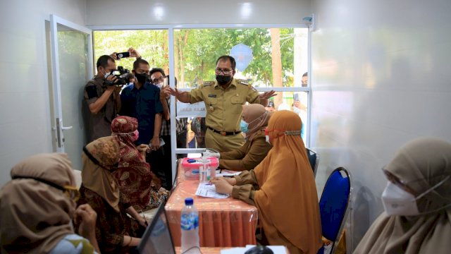 Walkot Makassar Kampanyekan Vaksinasi Sapu Jagad 100 RT 100 Persen Tiap Hari