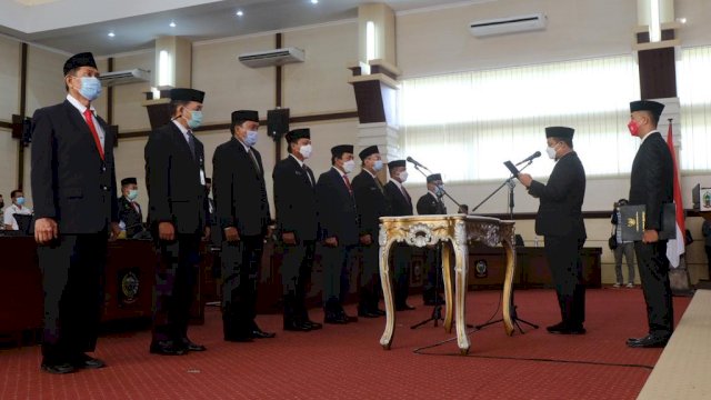 Proses pelantikan 10 pejabat eselon II Pemprov Sulsel