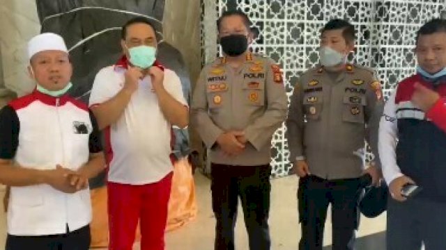 Pelaku Pembakaran Mimbar Masjid Raya Makassar Dikejar Polisi