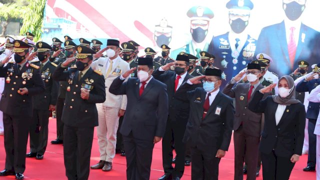HUT TNI ke-76, Walkot Makassar: Garda Terdepan Melawan Covid-19