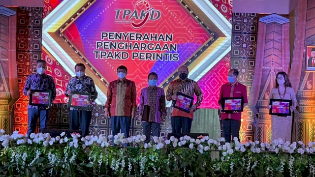 Pemkot Makassar Raih TPAKD Award 2021