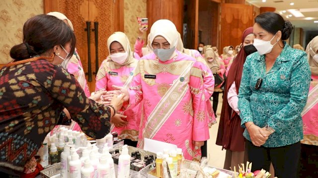 Fokus Penguatan Pemberdayaan Masyarakat, Indira Yusuf Ismail Sharing Bersama Ketua TP PKK Kab Badung