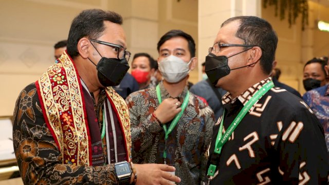Tinjau Booth Makassar, Gibran dan Bima Puji Walkot Danny Pomanto