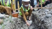 Bupati Luwu Utara Letakkan Batu Pertama Pembangunan Pasar Rakyat di Malbar