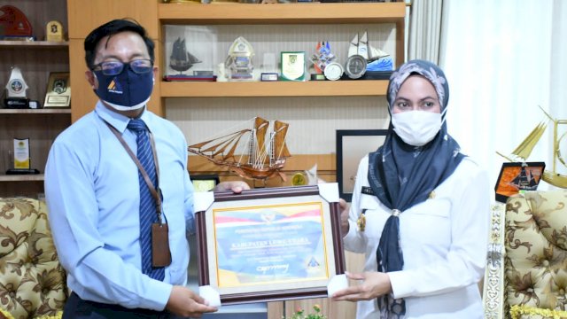 Raih Opini WTP LKPD 2020, Pemda Lutra Terima Penghargaan dari Menkeu