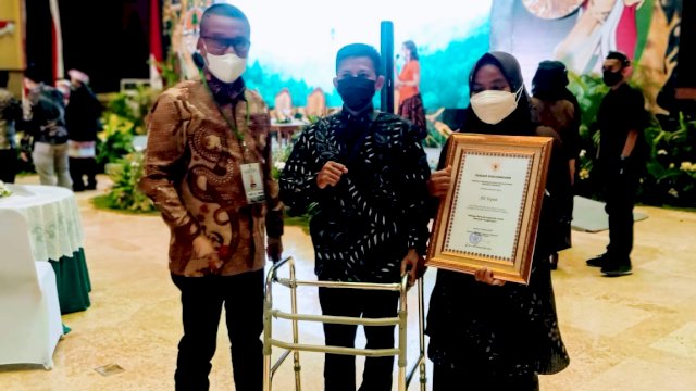 Dinilai Berjasa Pada Lingkungan, Pemuda Disabilitas asal Sulsel Diberi Penghargaan Khusus Kalpataru 2021
