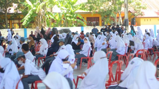Ratusan Siswa Ikuti Vaksinasi, Bupati ASA: Kita Ingin Situasi Kembali Normal
