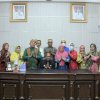 Menghormati Momen Bersejarah Sulawesi Selatan dengan Mengenakan Pakaian Adat