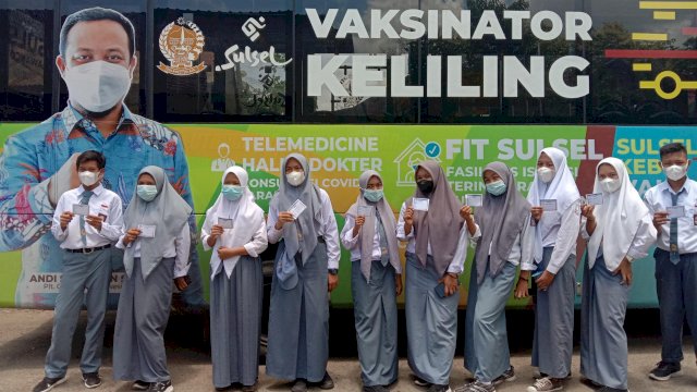 Libatkan 22 Sekolah di 7 Titik, Mobile Vaccinator Sasar 1.500 Pelajar di Jeneponto