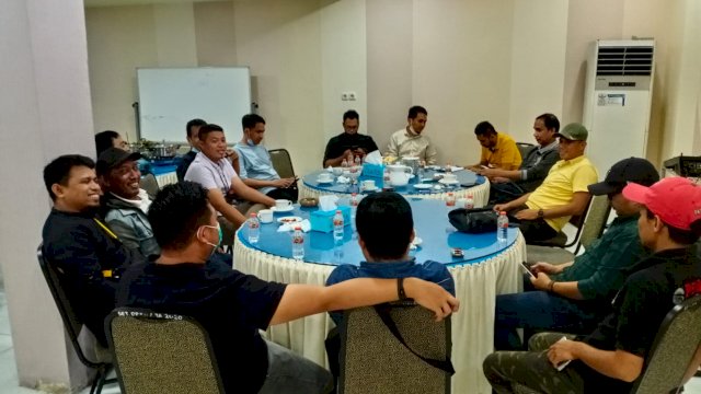 Pertemuan angkatan 2002  SMAN 6 Makassar di Rujab Rudianto Lallo, Sabtu (23/10).
