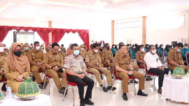 Pengurus Forum Koordukcapil Bantaeng yang dilantik oleh Bupati Bantaeng Ilham Azikin, Senin (25/10) - Al/trotoar.