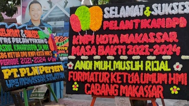 Jelang Pelantikan Hasrul, Karangan Bunga Banjiri Sekretariat KNPI Makassar