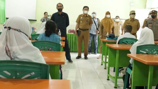 Tinjau Proses PTM, Rudianto Lallo Apresiasi Sikap Pemerintah