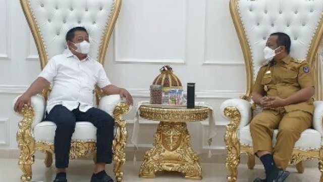 ASS menerima kedatangan RMS di Kantor Gubernuran Sulsel. Selasa (26/10).